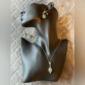 Karis STS Green Chalcedony Cabochon
Silver Tone Pendant Necklace & Earrings